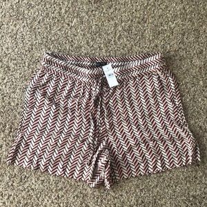 NWT LOFT chevron print pull on shorts